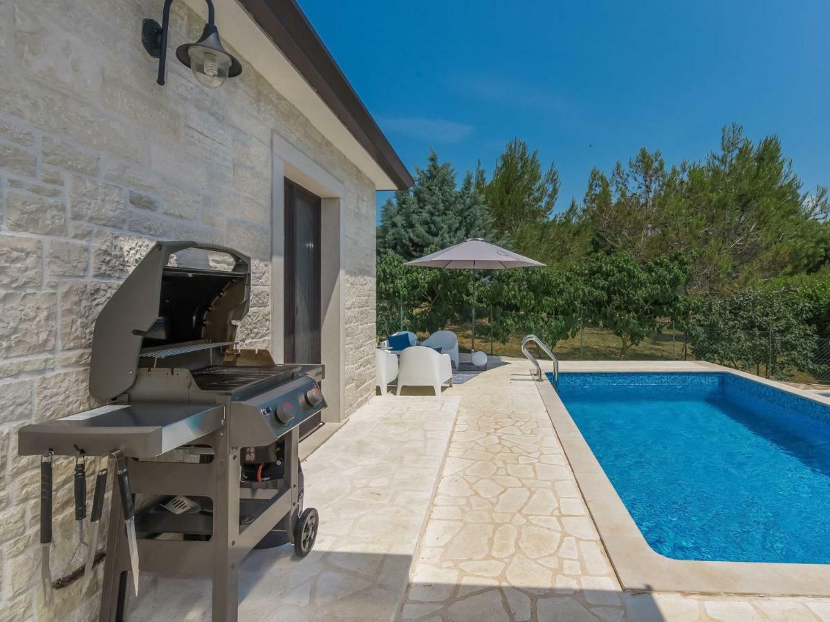 Holiday Home Villa Joy Novigrad Istria Exterior foto