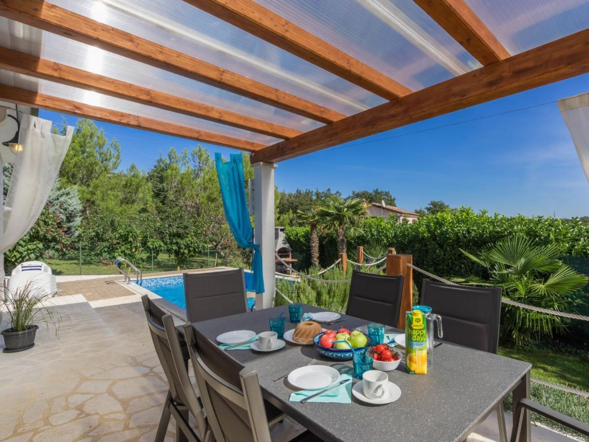 Holiday Home Villa Joy Novigrad Istria Exterior foto